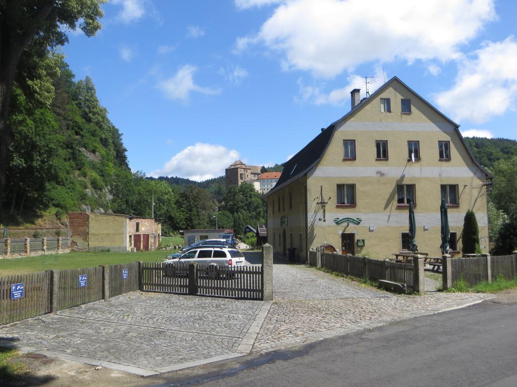 Restaurace a penzion Stará pošta Bečov nad Teplou Exteriér fotografie