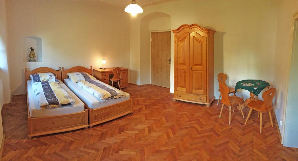 Restaurace a penzion Stará pošta Bečov nad Teplou Exteriér fotografie