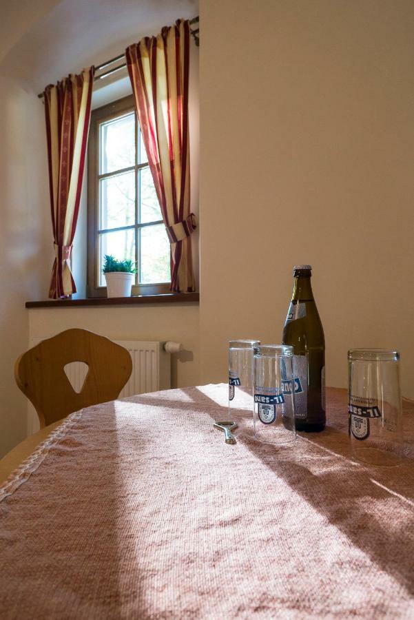 Restaurace a penzion Stará pošta Bečov nad Teplou Exteriér fotografie