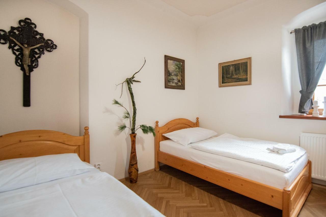 Restaurace a penzion Stará pošta Bečov nad Teplou Exteriér fotografie